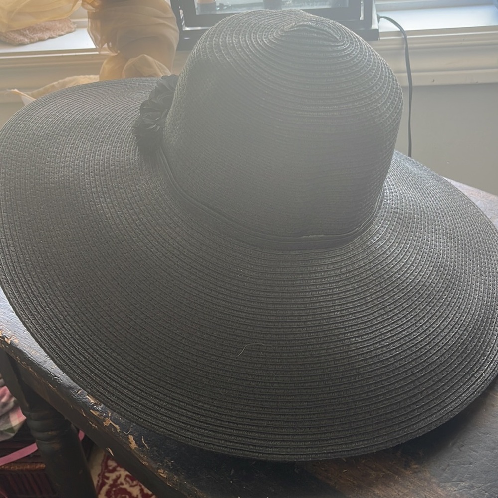 Black hat - Picture 3 of 5